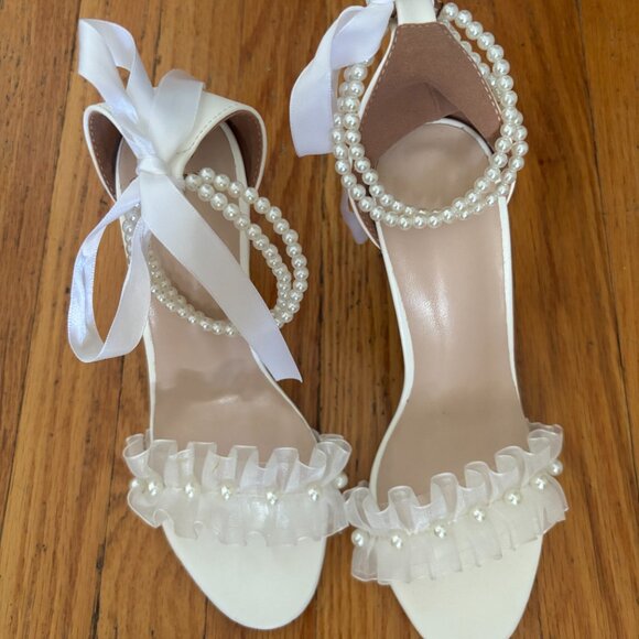 Pearl & Ribbon Bridal Heels – Size 36 - Picture 2 of 4